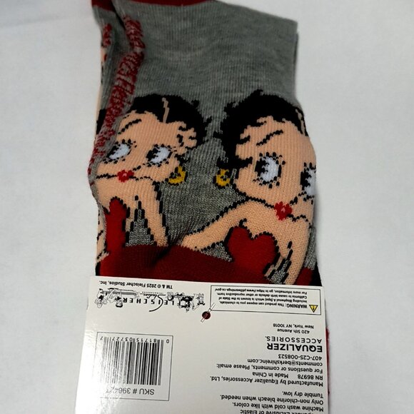 Betty Boop Crew Socks Size 9-13 Fits Most Adult/Teens New - Picture 2 of 2